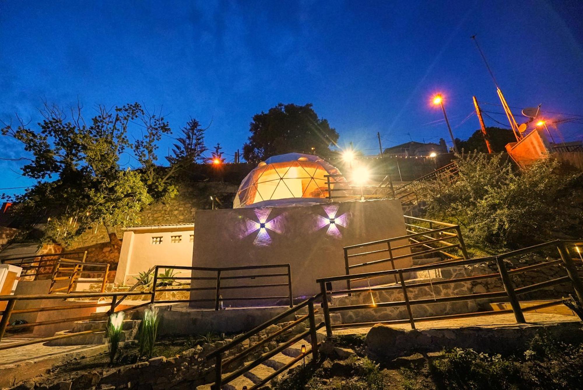 Aaa View Private Terrace Outdoor Heated Hot Tub Family Fun Villa Badalona Dış mekan fotoğraf