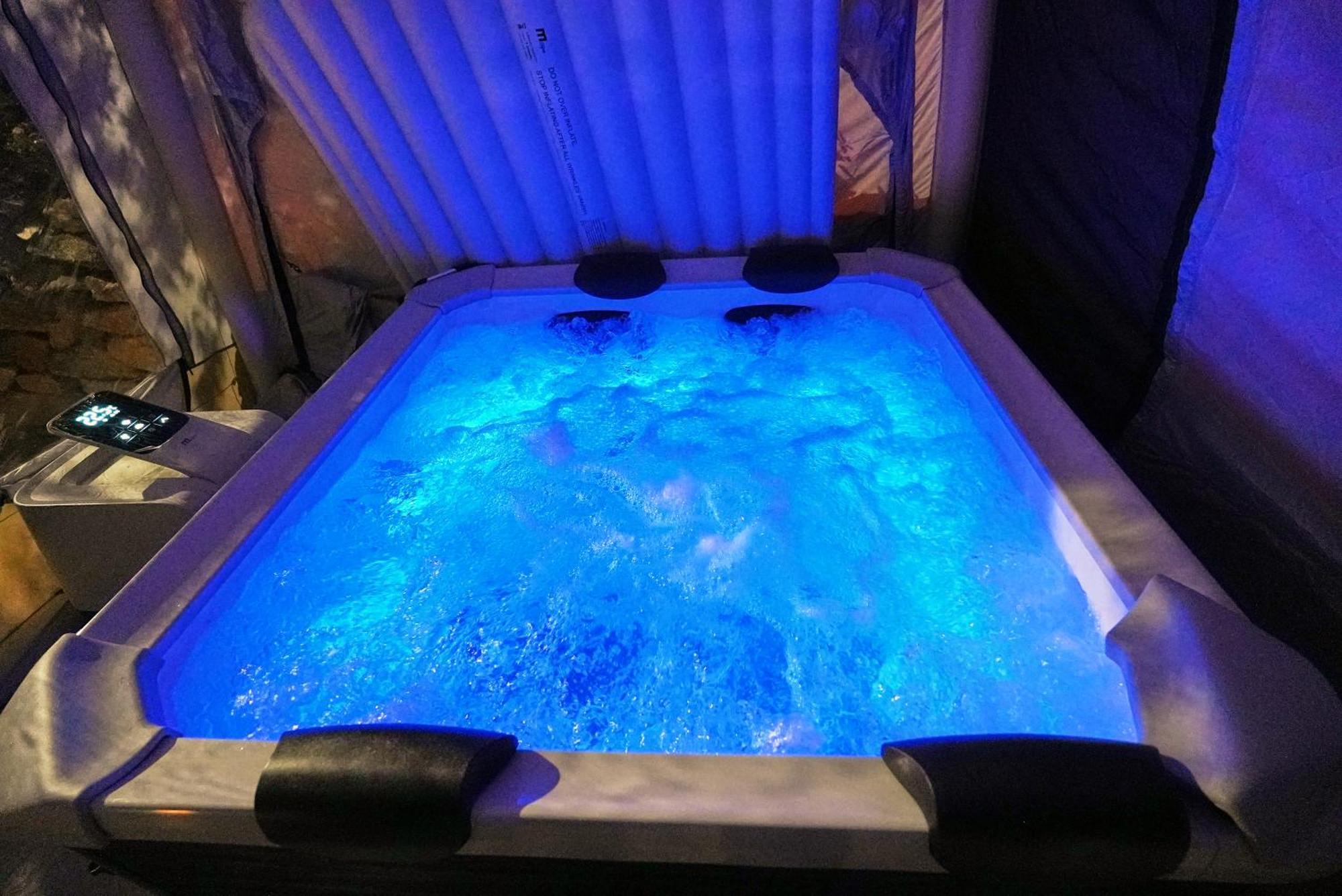 Aaa View Private Terrace Outdoor Heated Hot Tub Family Fun Villa Badalona Dış mekan fotoğraf