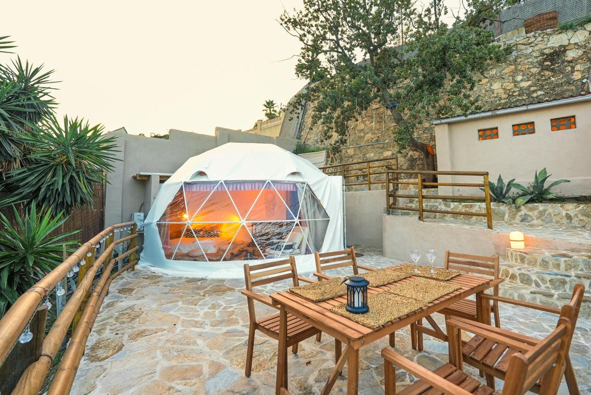 Aaa View Private Terrace Outdoor Heated Hot Tub Family Fun Villa Badalona Dış mekan fotoğraf